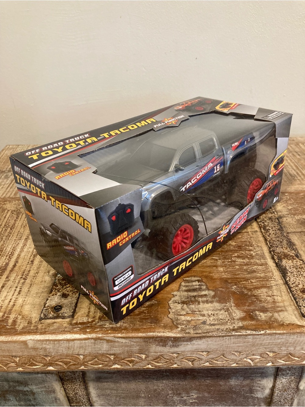 R/C Off Road Truck Toyota Tacoma Radio Control 27MHZ New Grey - Picture 3 of 15